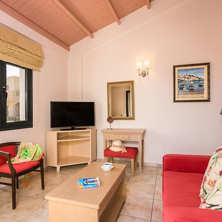 Pilot'S Villas Luxury Suites Hersonissos  Esterno foto