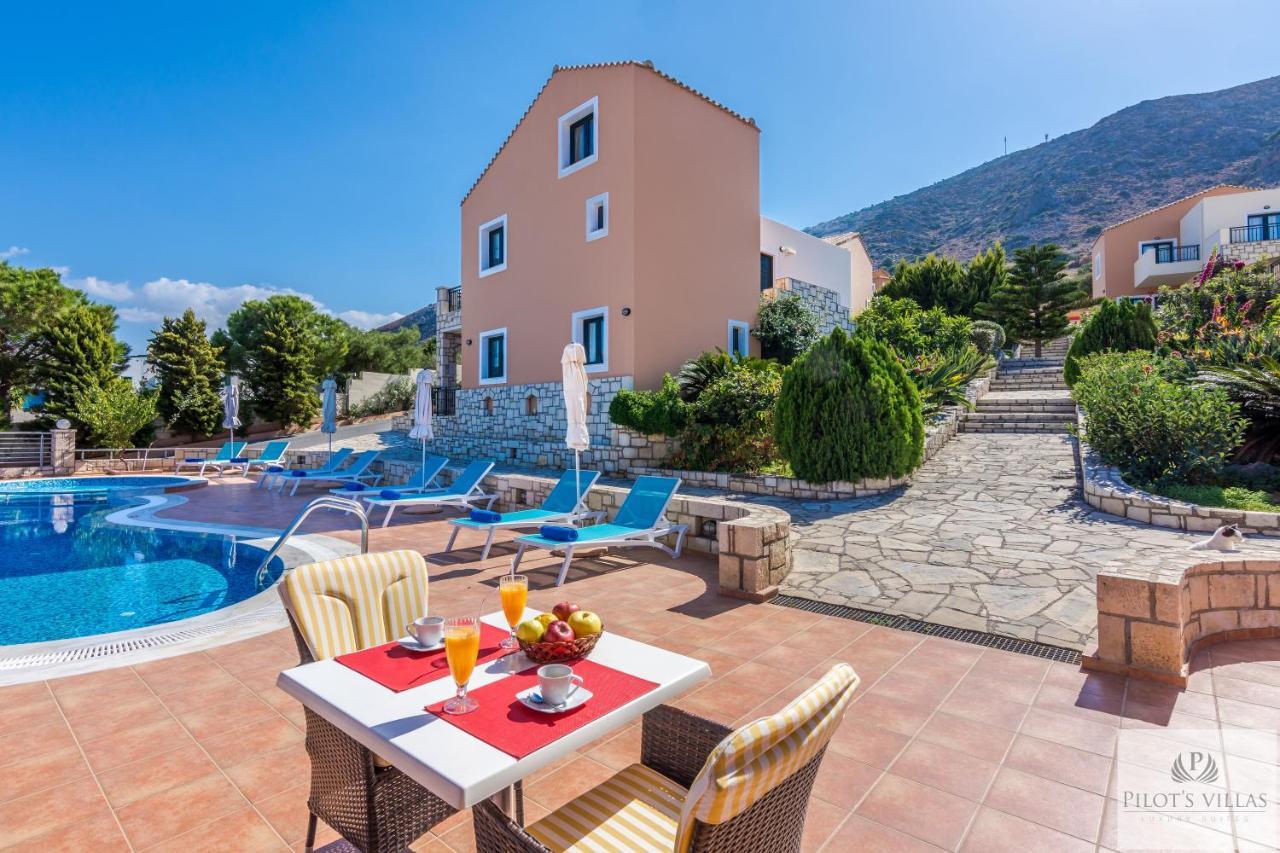 Pilot'S Villas Luxury Suites Hersonissos  Esterno foto