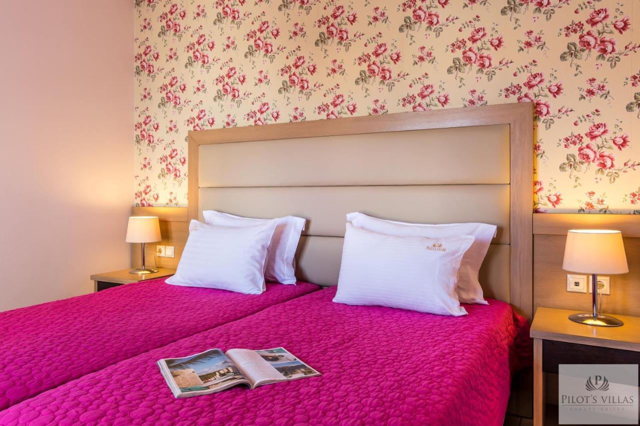 Pilot'S Villas Luxury Suites Hersonissos  Esterno foto