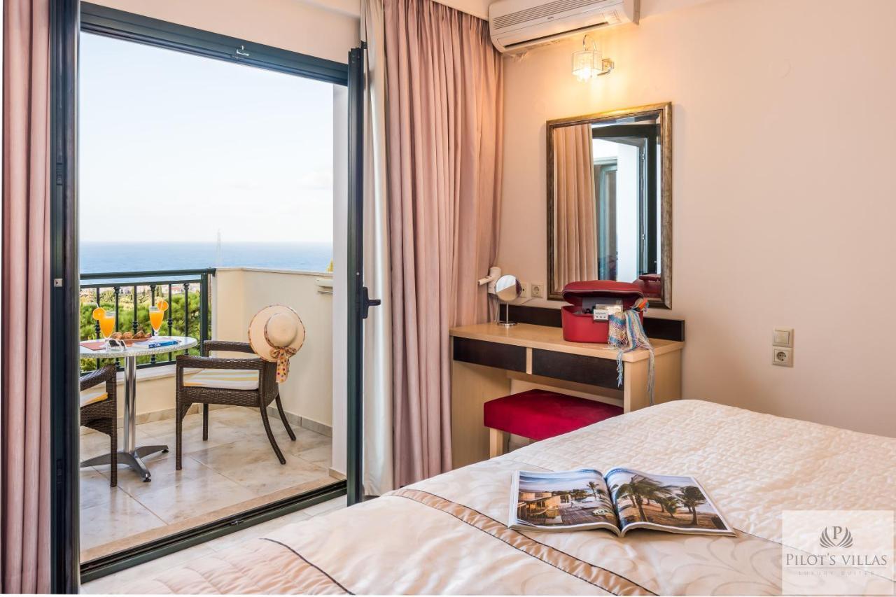 Pilot'S Villas Luxury Suites Hersonissos  Esterno foto
