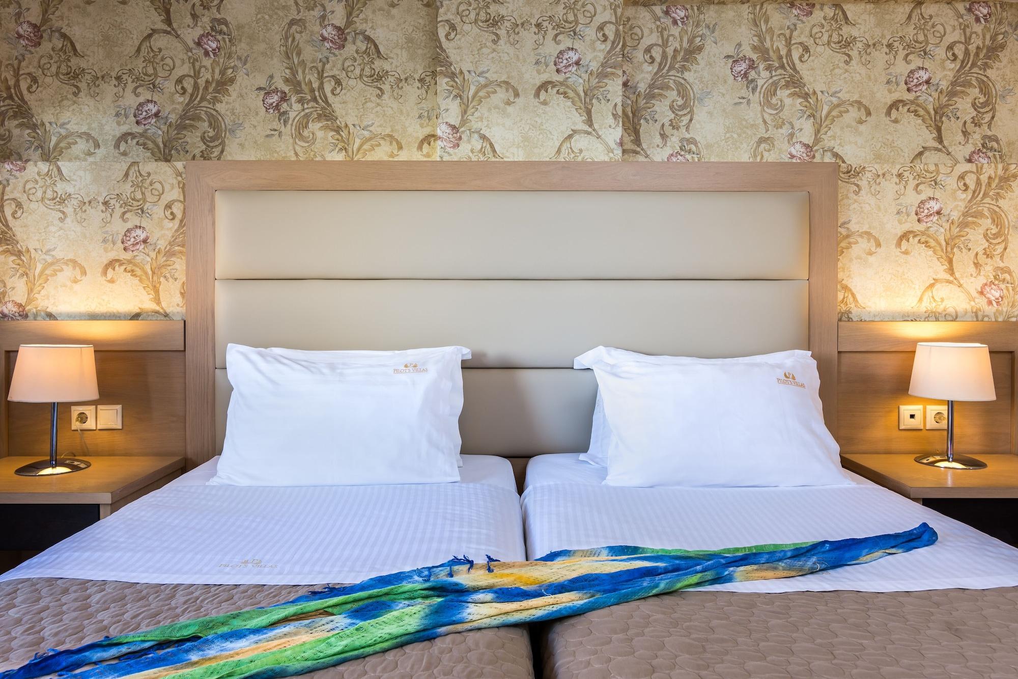 Pilot'S Villas Luxury Suites Hersonissos  Esterno foto